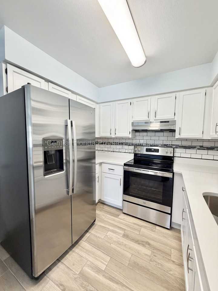 119 W 5th St #1 - Photo 3 of 21