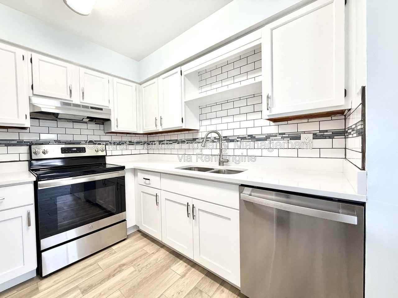 119 W 5th St #1 - Photo 4 of 21