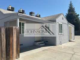 featured image of 214 W Carlton Way