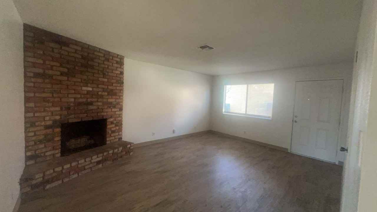 249 W Alexander Ave - Photo 6 of 18