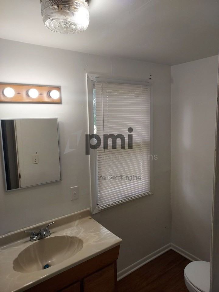 419 E Peoria Ave - Photo 5 of 26
