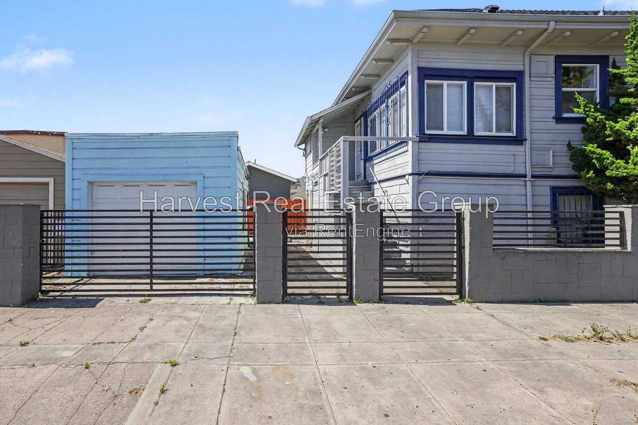 1476 79th Ave - Photo 2 of 16
