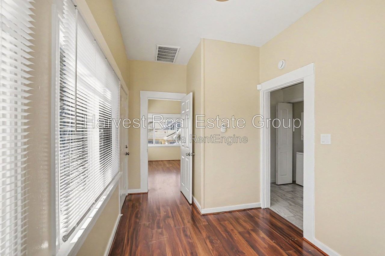 1476 79th Ave - Photo 3 of 16