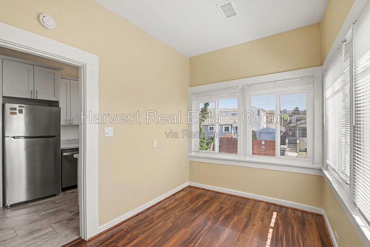 1476 79th Ave - Photo 4 of 16