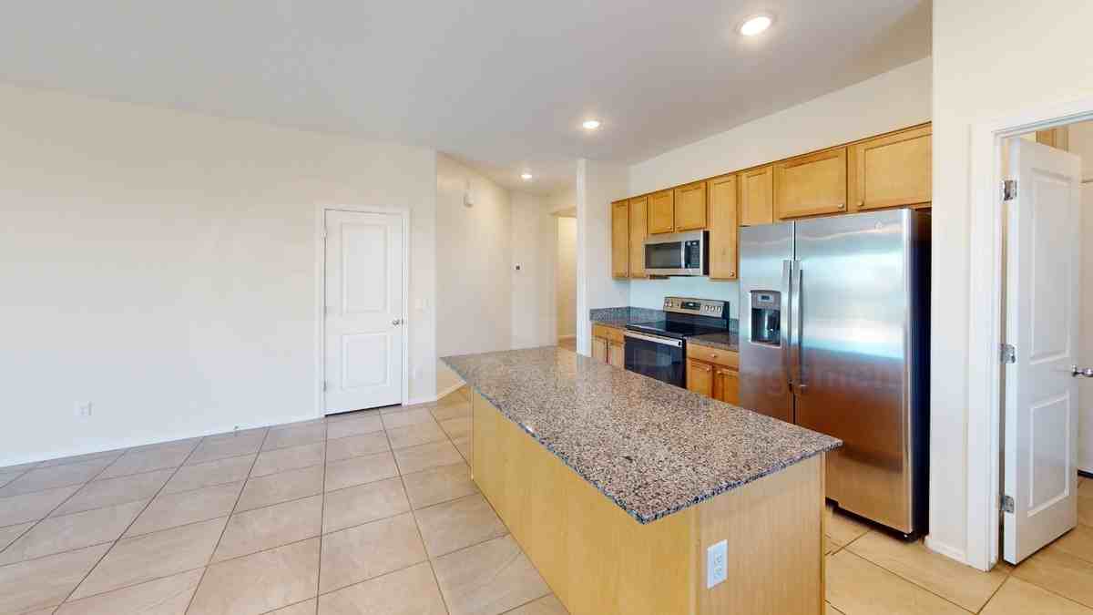 25152 N 135th Ave - Photo 4 of 17