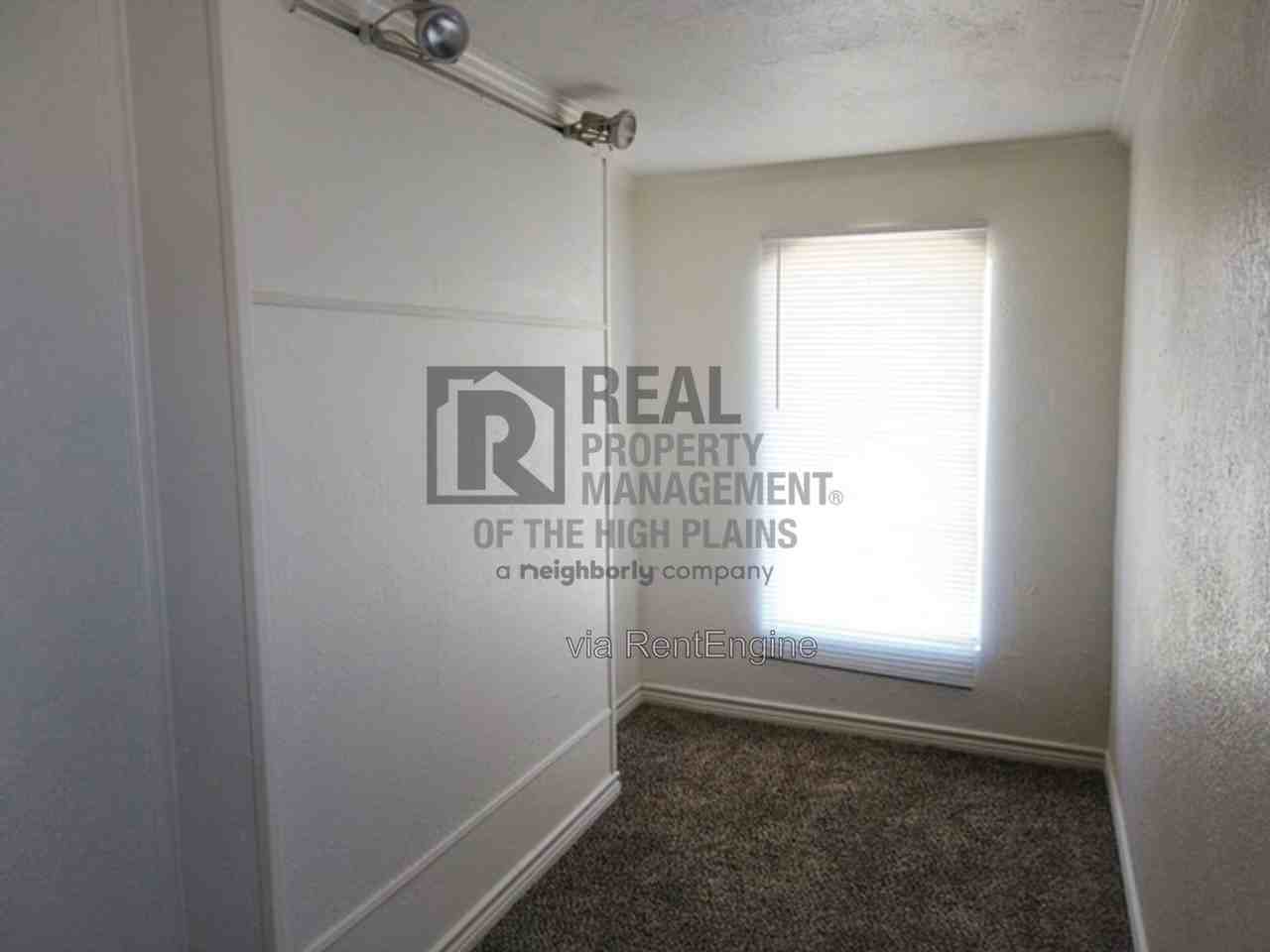 4201 Erik Ave - Photo 6 of 25