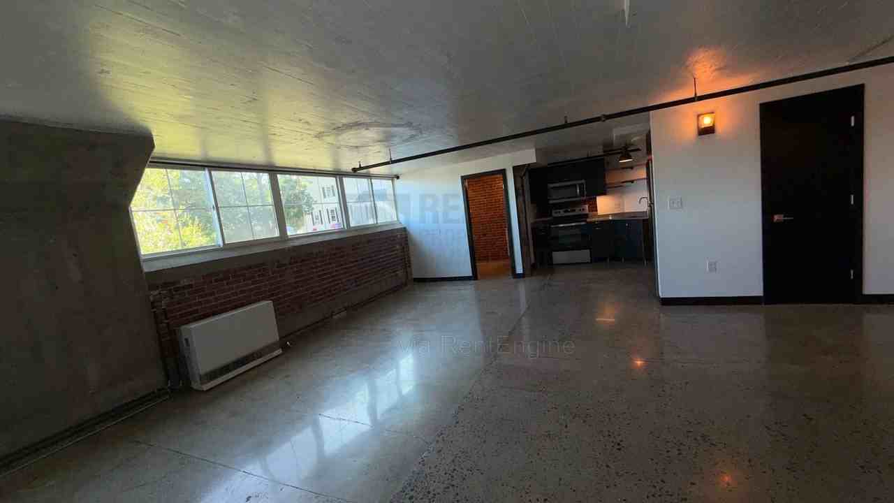 710 Main St #2A - Photo 4 of 20