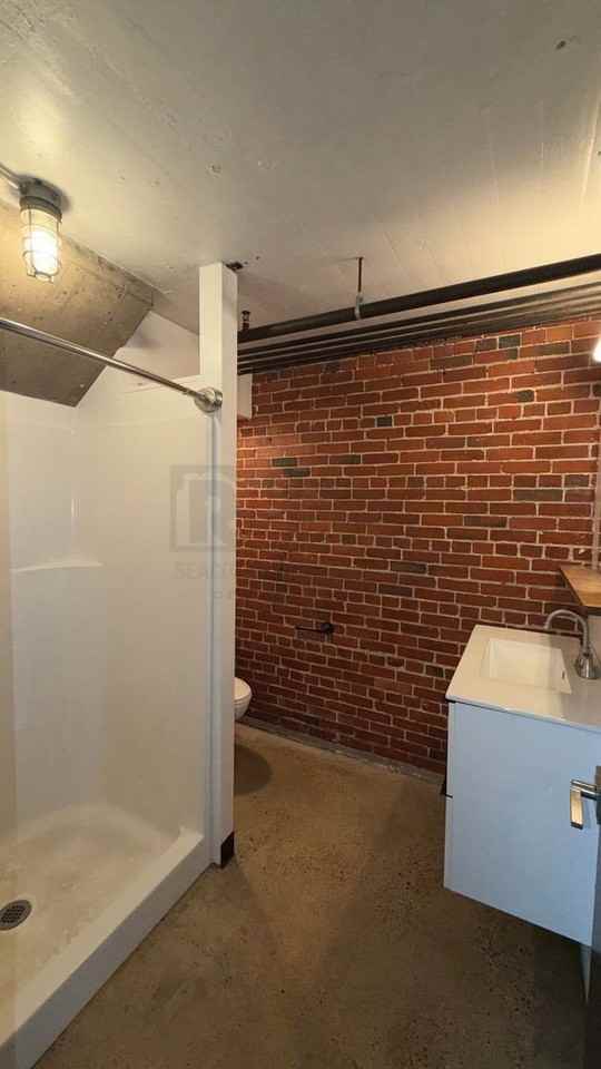 710 Main St #2A - Photo 6 of 20