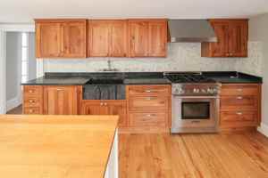 featured image of 445 Pleasant St #2