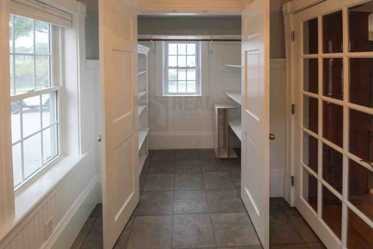 445 Pleasant St #2 - Photo 5 of 34