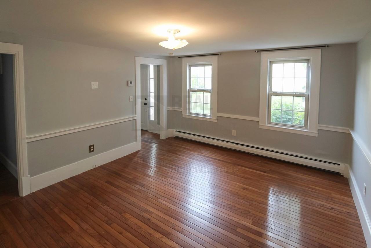 445 Pleasant St #2 - Photo 7 of 34