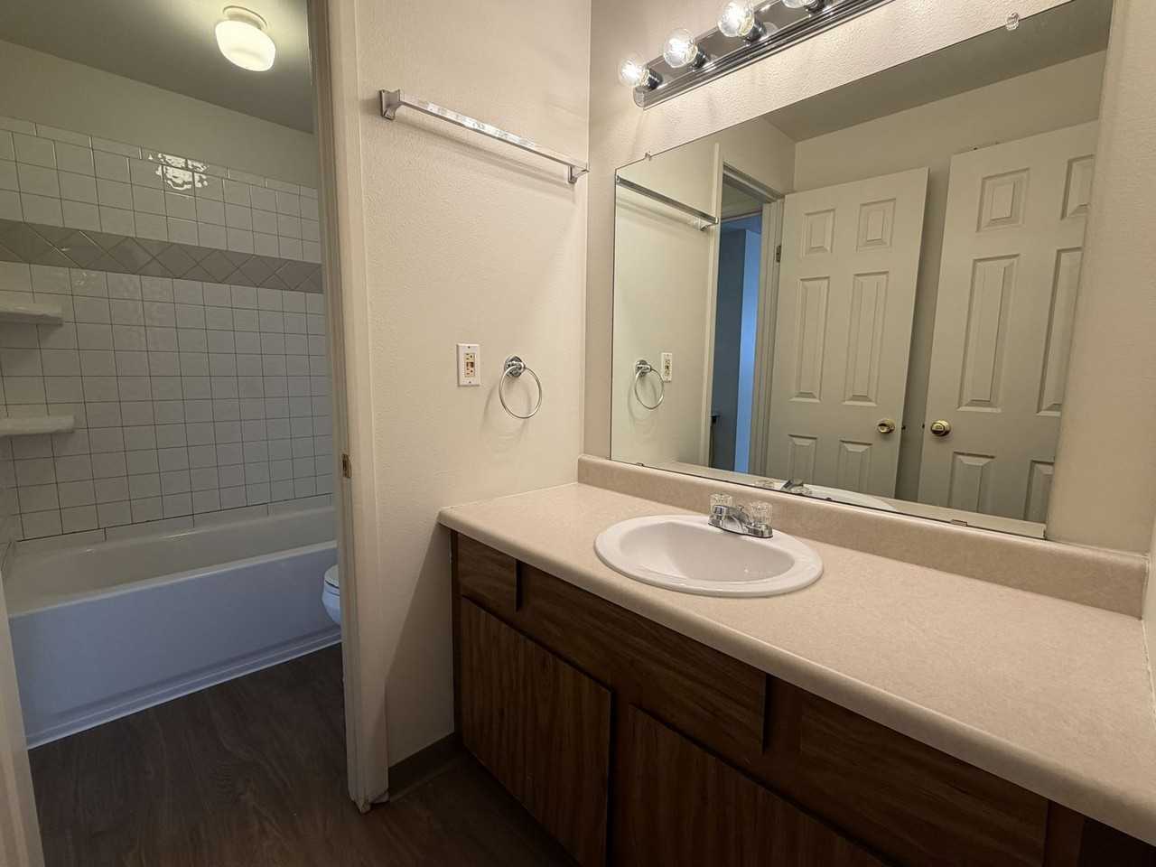 710 City Park Ave Apt A111 - Photo 4 of 10