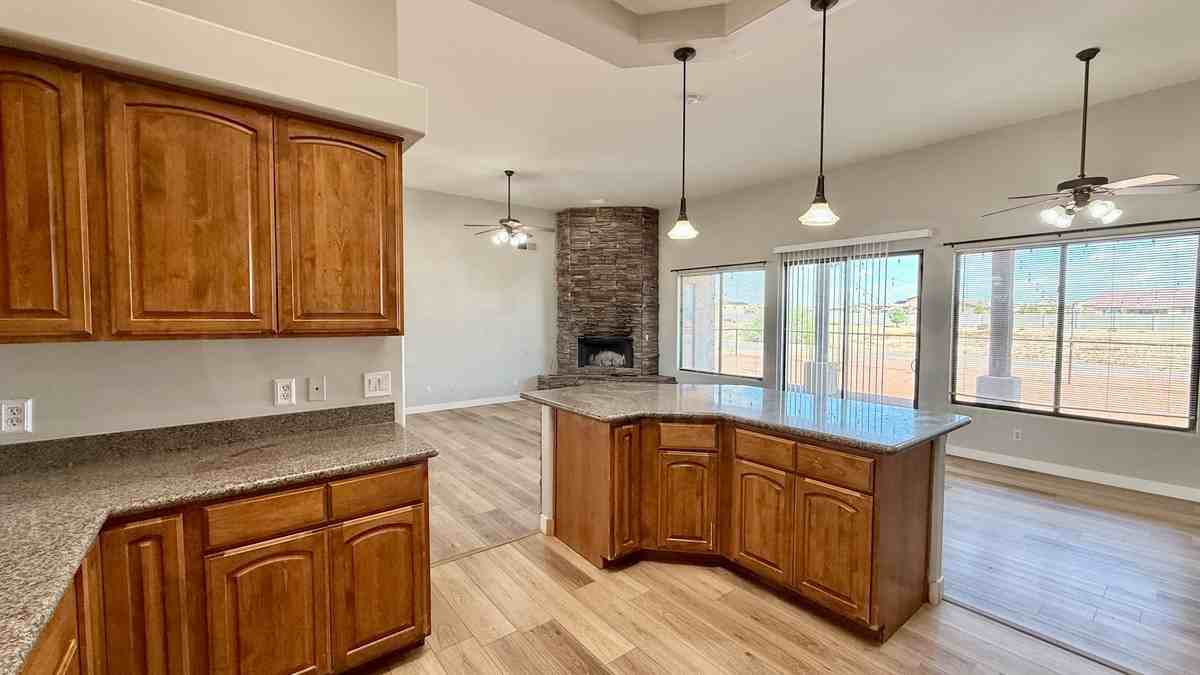 29106 N 223rd Dr - Photo 7 of 25