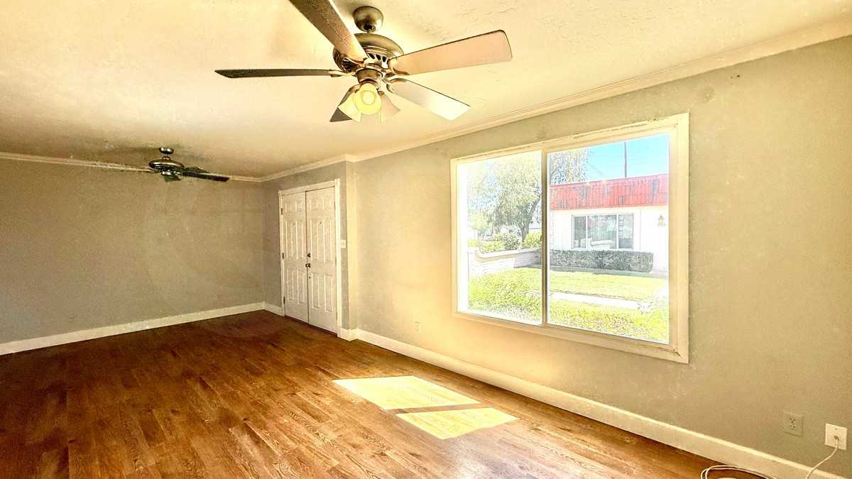 3950 N Granite Reef Rd - Photo 4 of 17