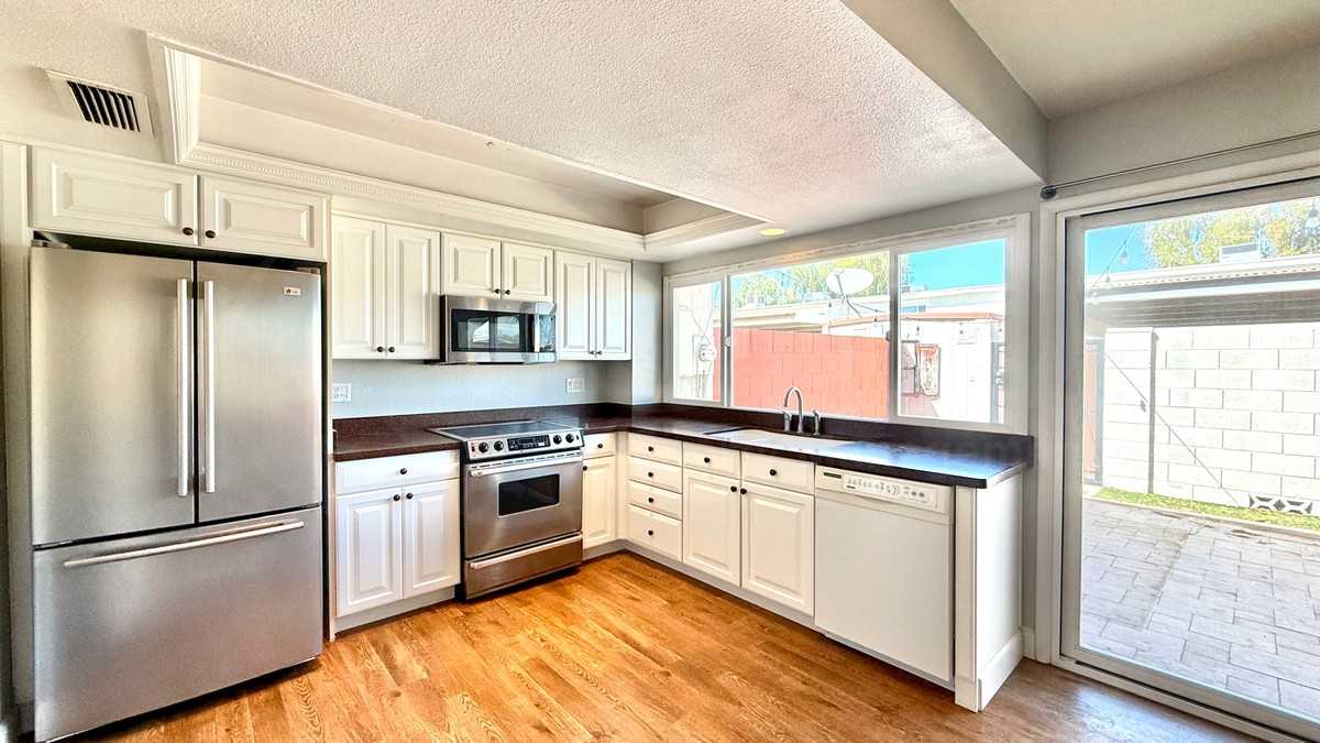 3950 N Granite Reef Rd - Photo 7 of 17