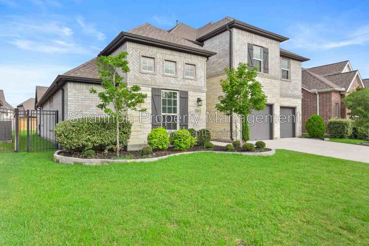 28080 Woodland Bend Way - Photo 2 of 38