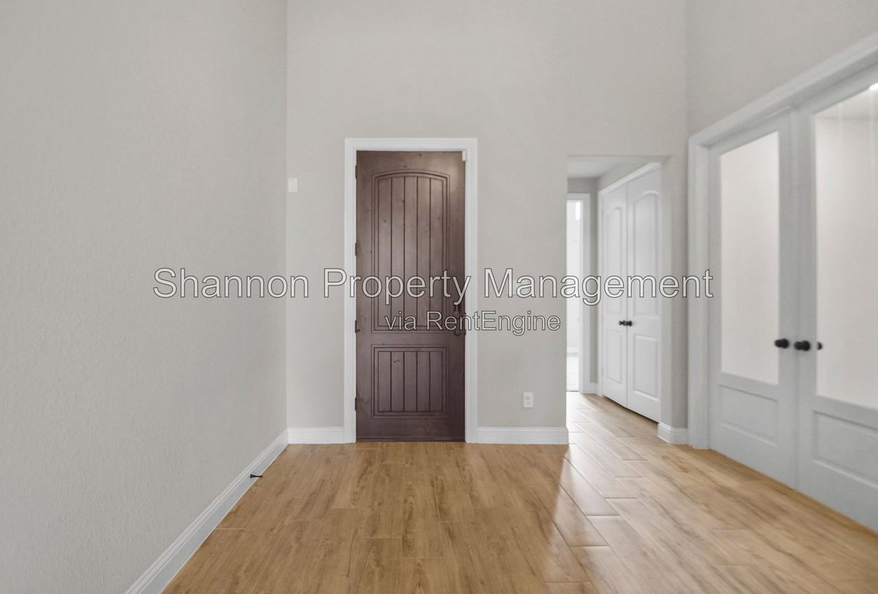 28080 Woodland Bend Way - Photo 4 of 38