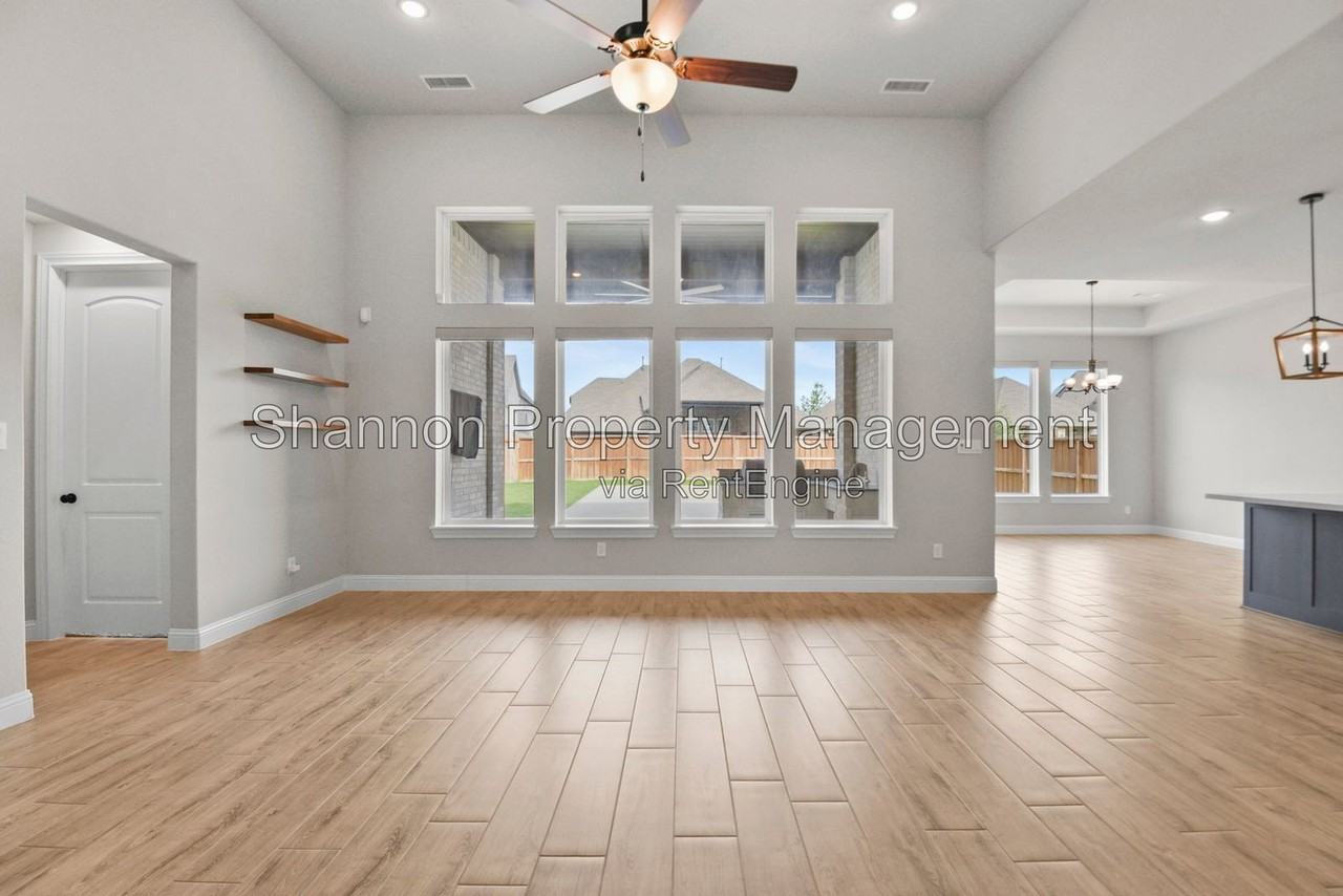 28080 Woodland Bend Way - Photo 6 of 38