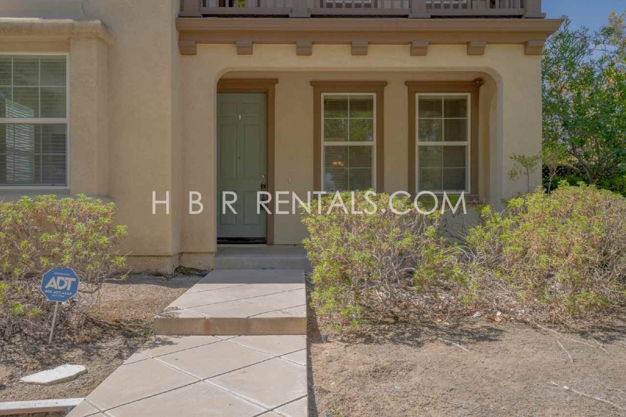 521 S Altura Ct - Photo 3 of 50