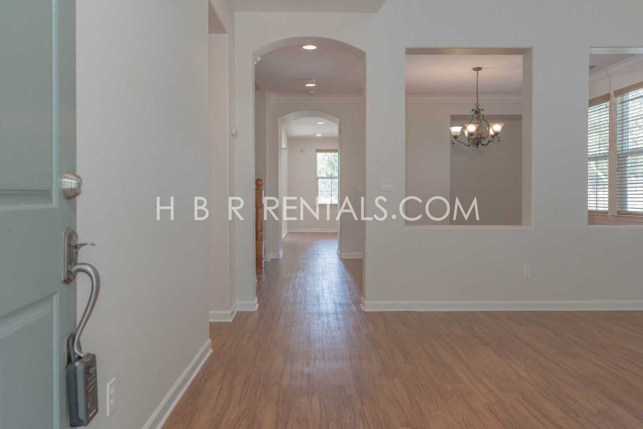 521 S Altura Ct - Photo 4 of 50