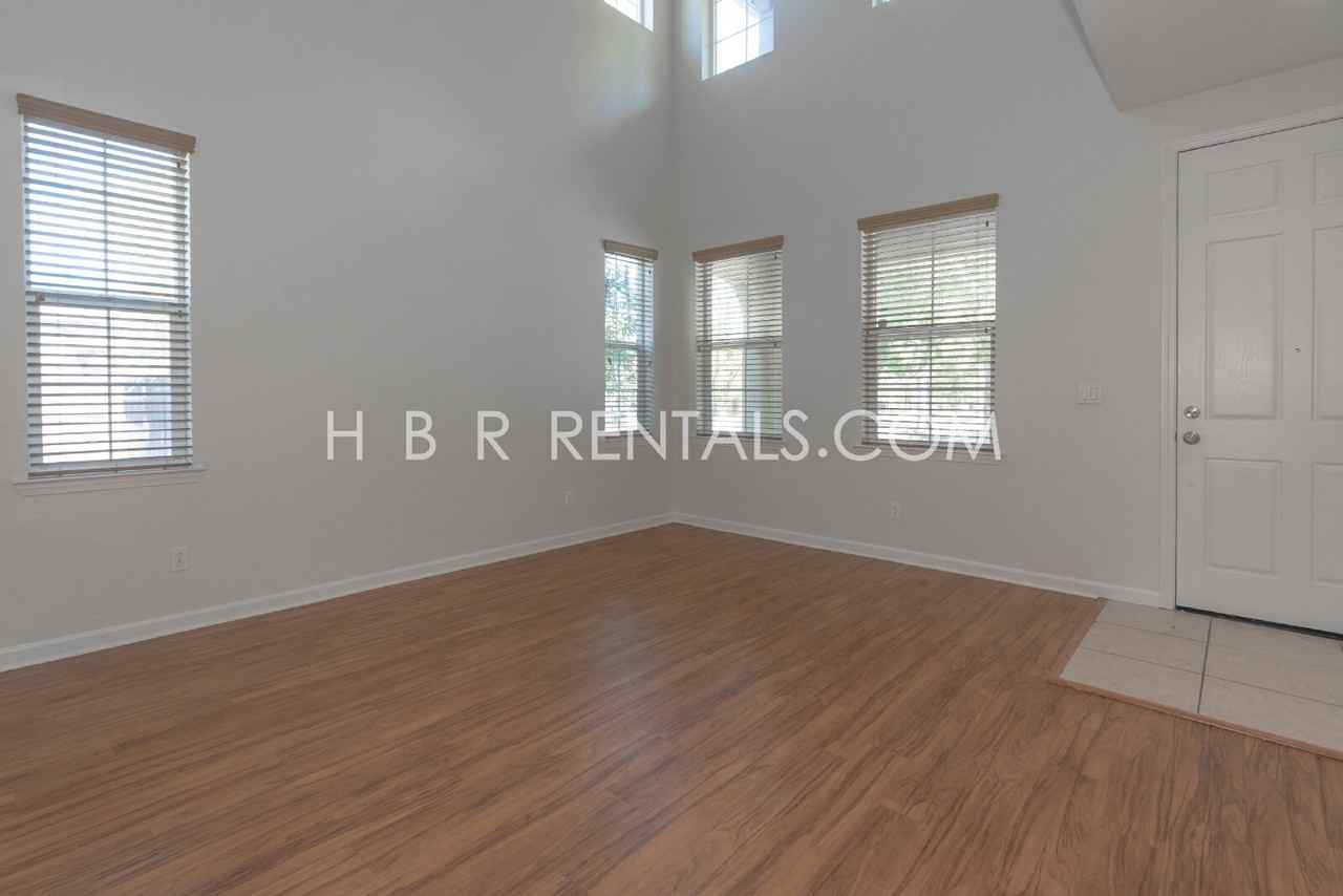 521 S Altura Ct - Photo 5 of 50