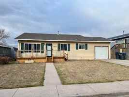featured image of 1520 Woodward Dr