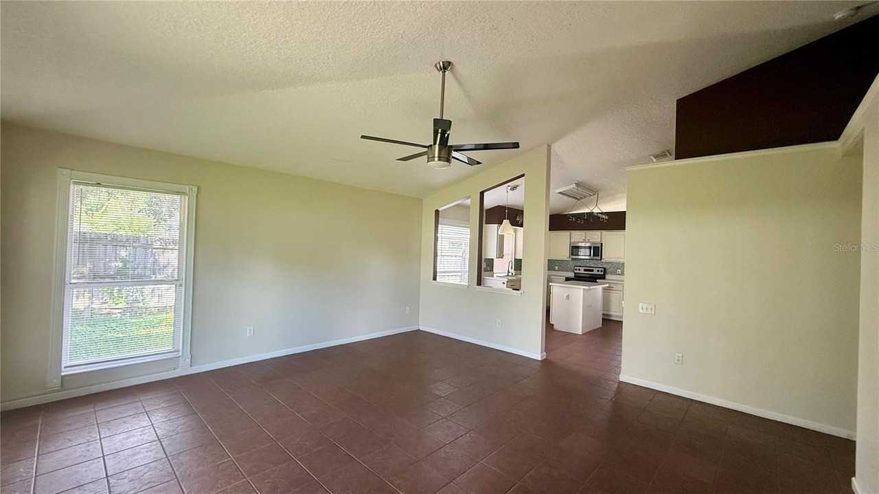 3227 Herons Point Cir - Photo 6 of 22