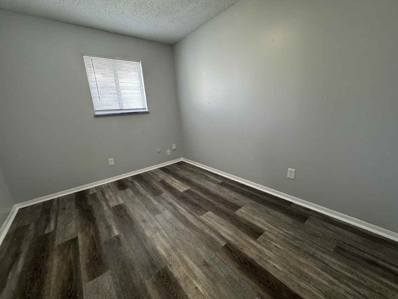 1610 S Spring St #D - Photo 6 of 11