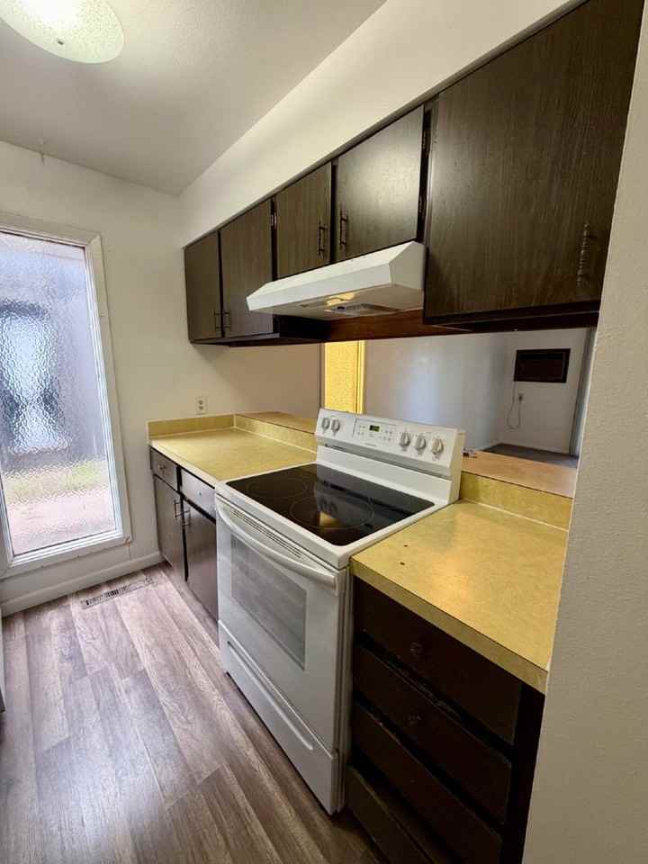 3108 Bent Ave #B - Photo 6 of 13