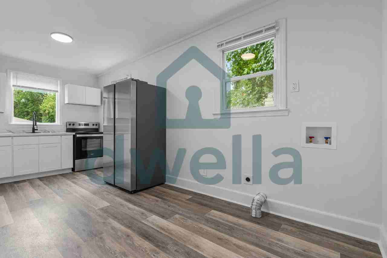 451 Loring Dr - Photo 7 of 25