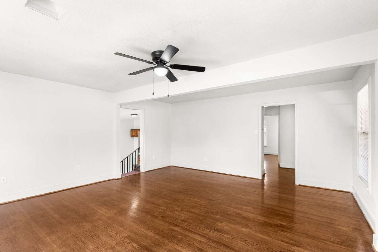 2700 Alexander Ave - Photo 2 of 11