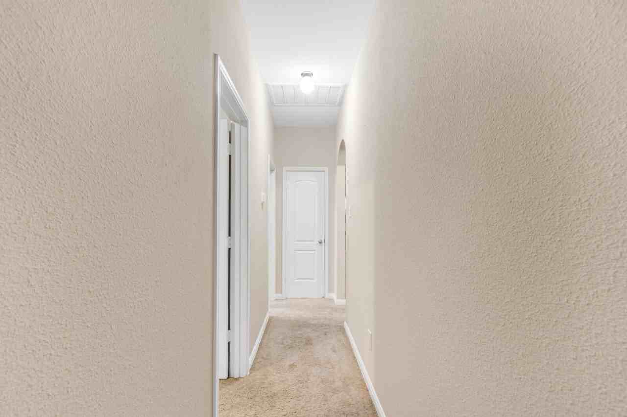 1401 Park Trails Blvd - Photo 5 of 50