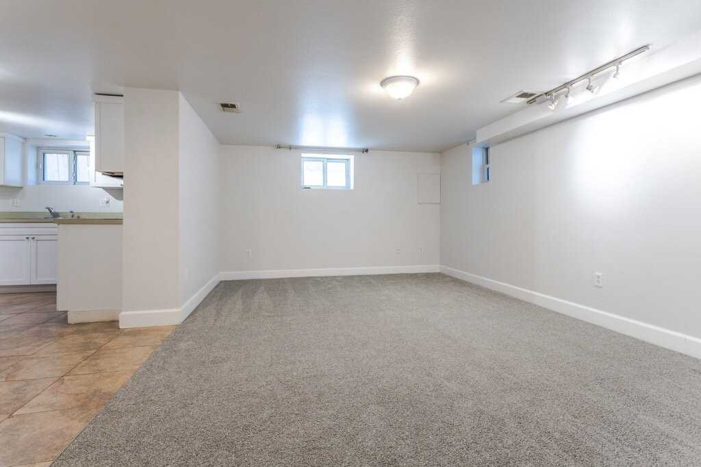 5422 S Nevada St #B - Photo 5 of 29
