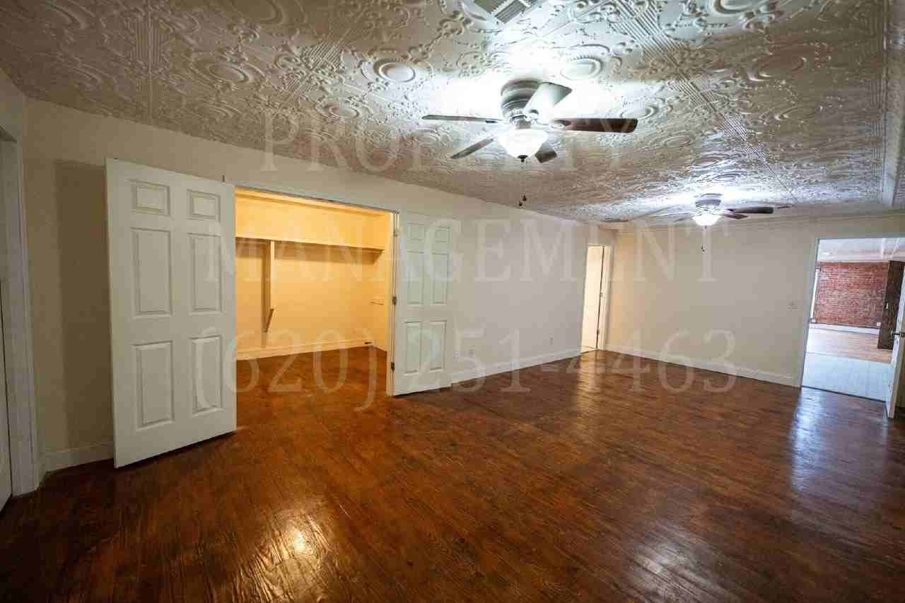 215 W 4th Ave Apt 1 - Photo 5 of 35