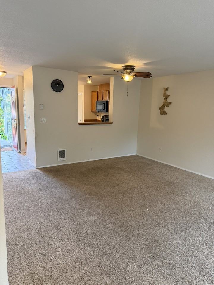 23930 56th Ct S #C2 - Photo 4 of 17