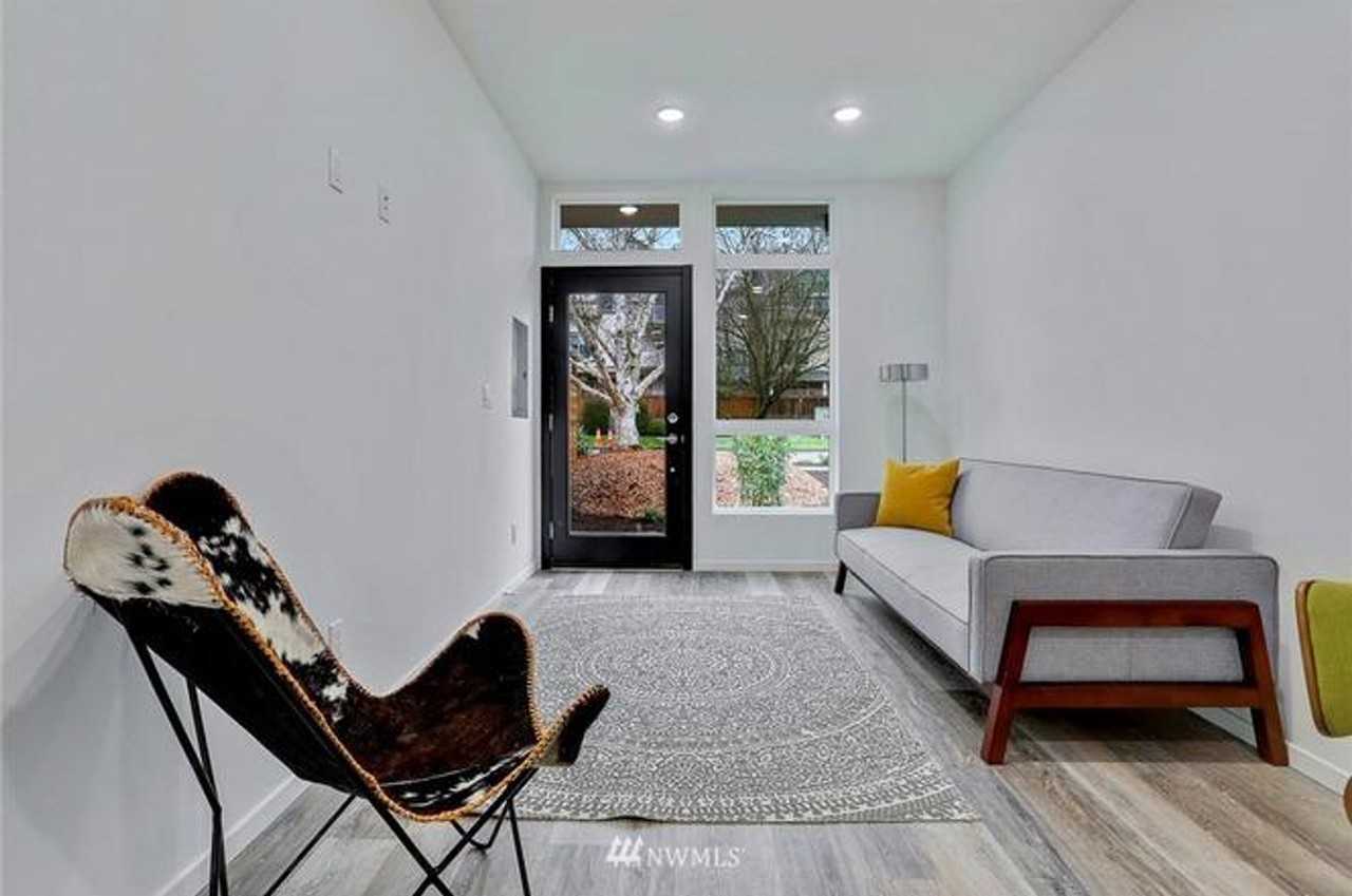 2045D Nw 63rd St - Photo 4 of 24