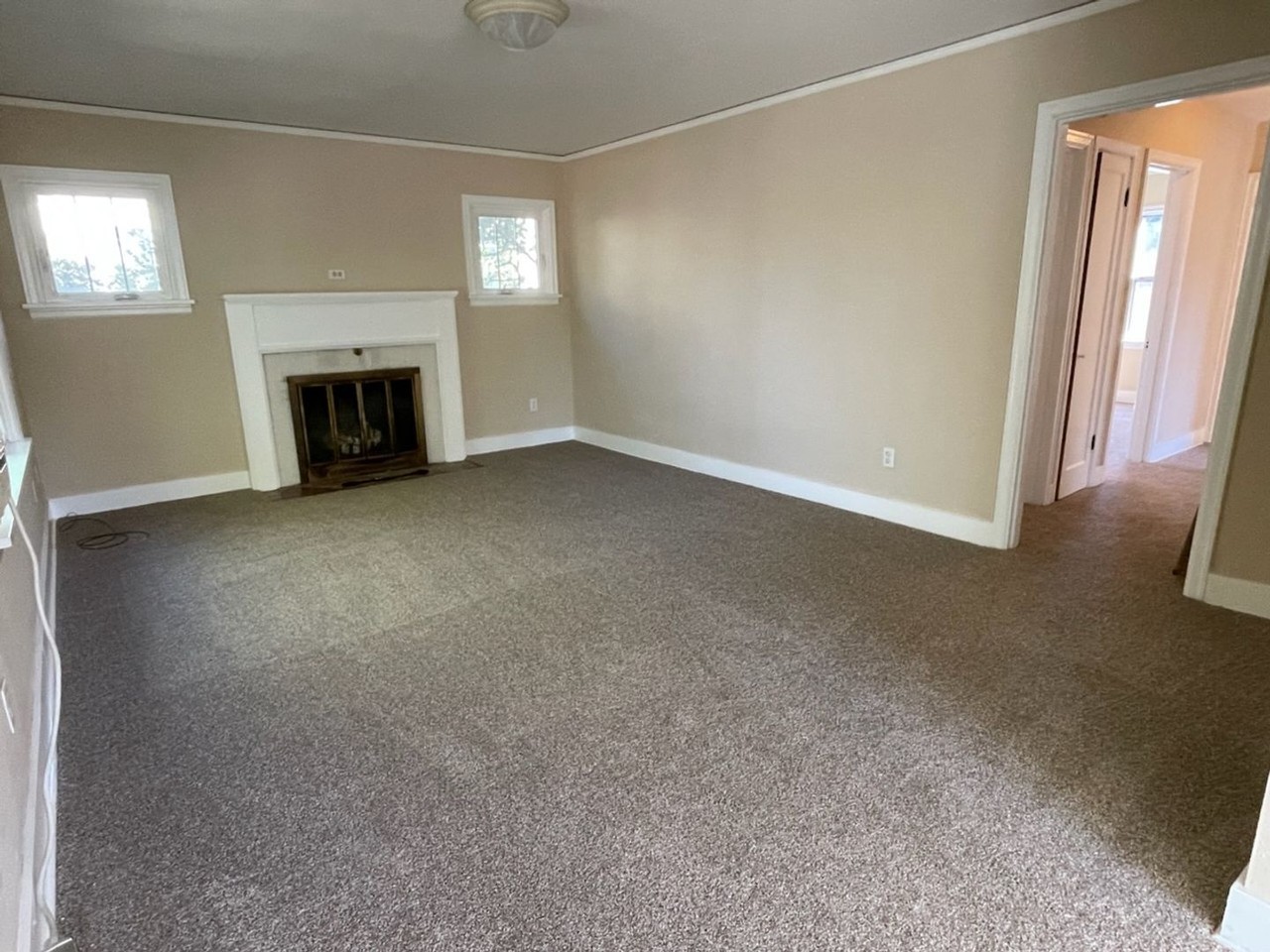 1710 Norway St Ne - Photo 2 of 30