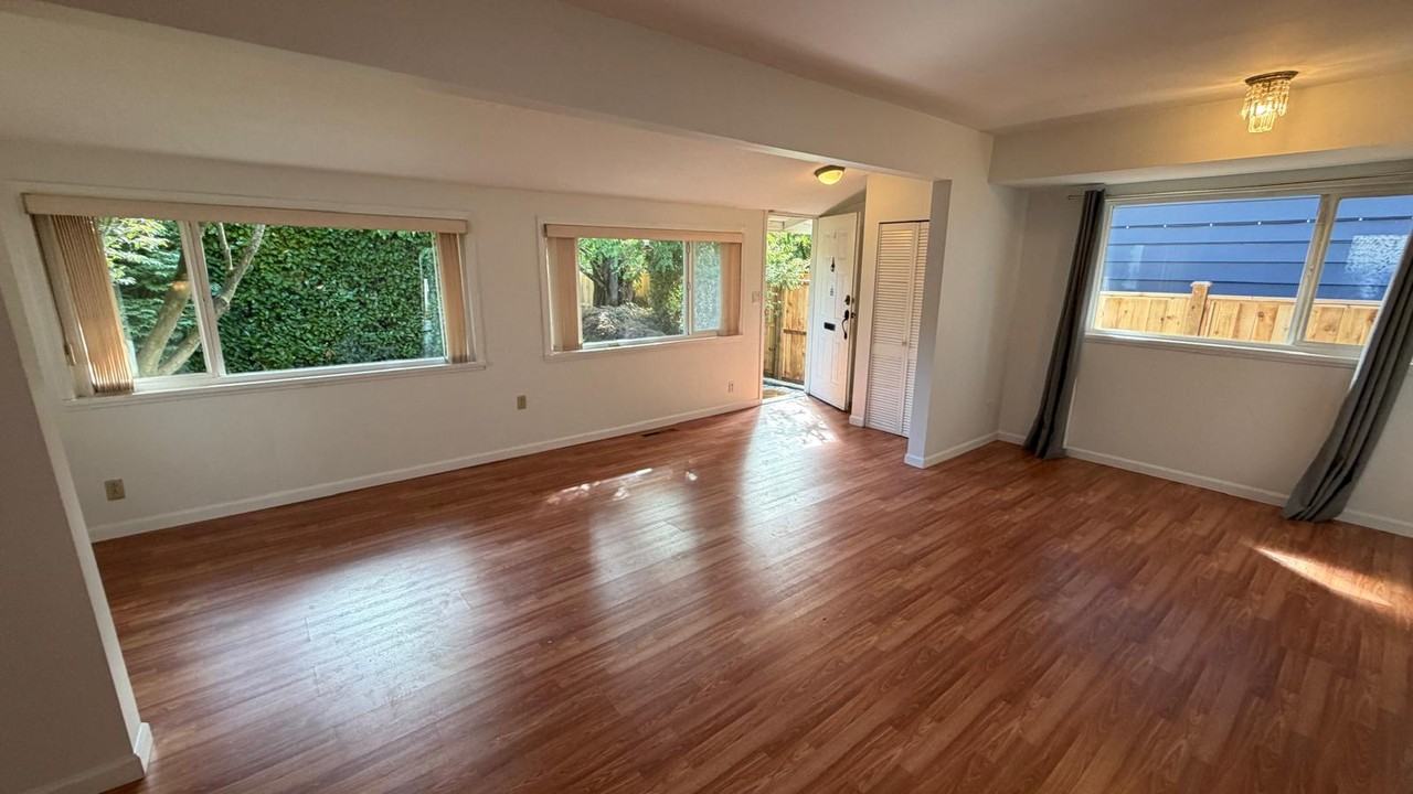1685 Philip Avenue - Photo 3 of 19