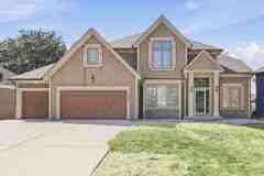 6320 N Nevada Ave - Photo 1 of 1