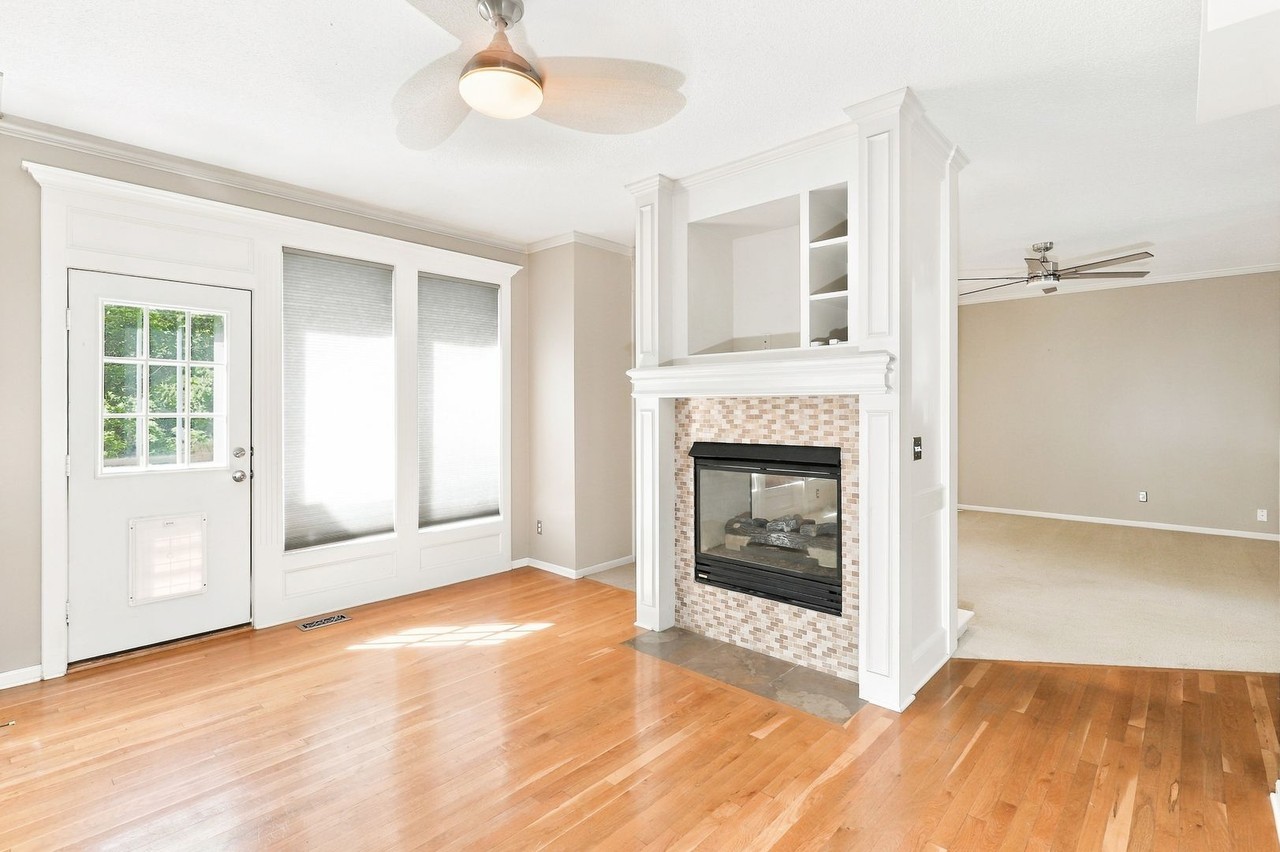 6320 N Nevada Ave - Photo 5 of 39