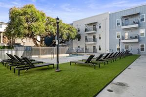 featured image of 2401 Longview St