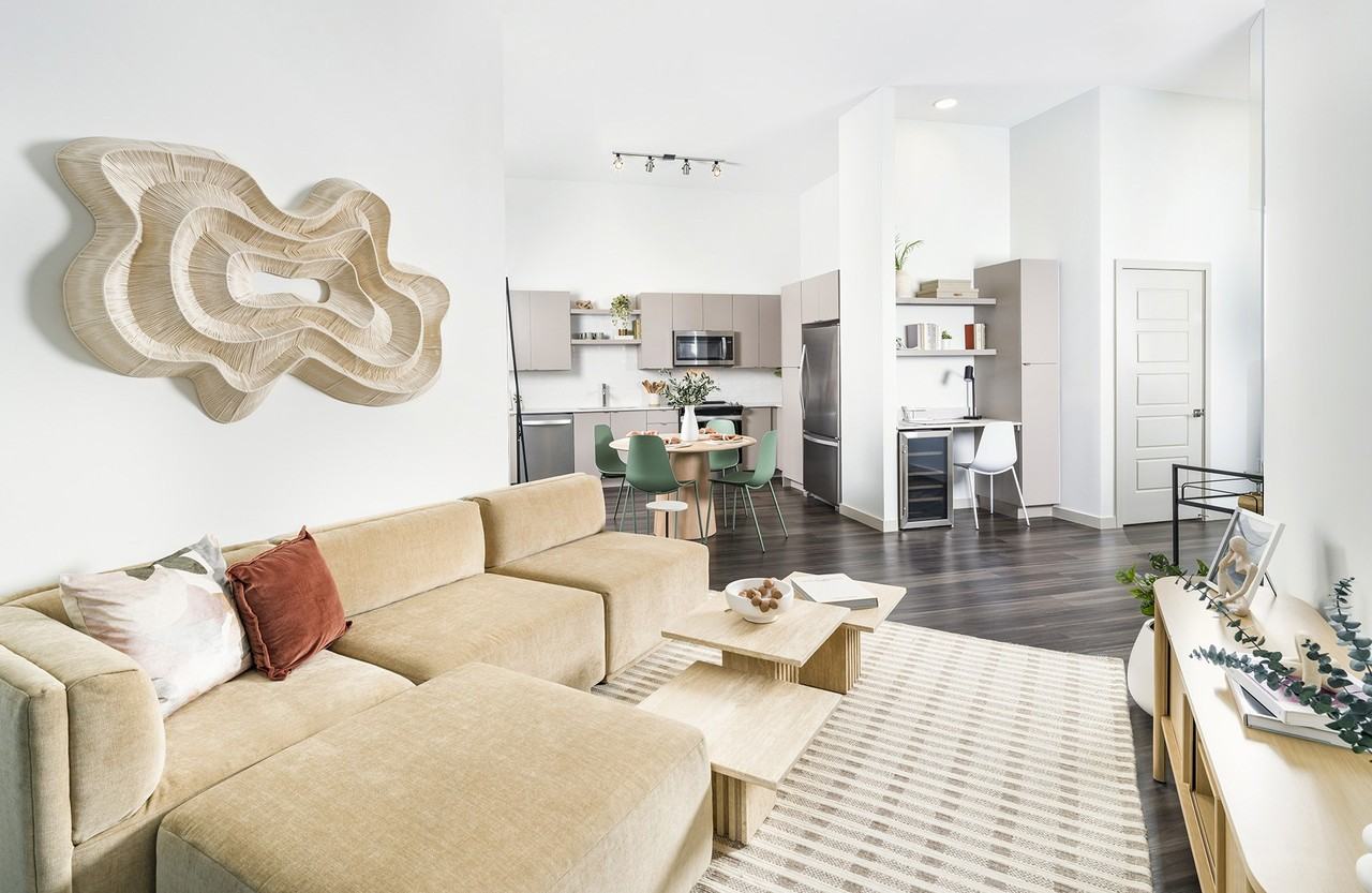 Academical Village Apartments - Photo 4 of 25