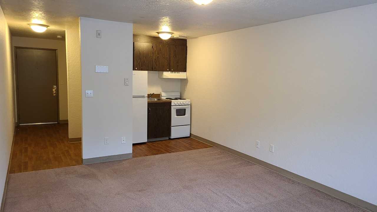 1625 S Kent Des Moines Rd #30 - Photo 2 of 7