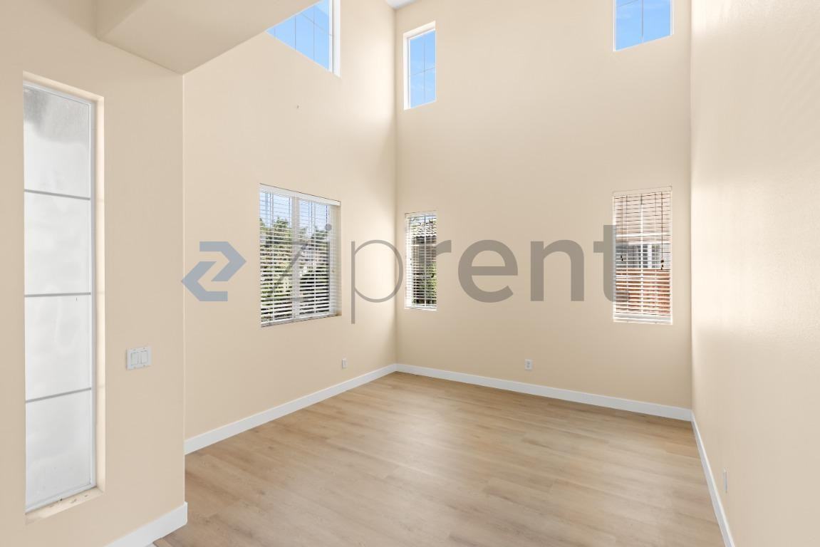 3276 Canyon View Dr - Photo 6 of 39