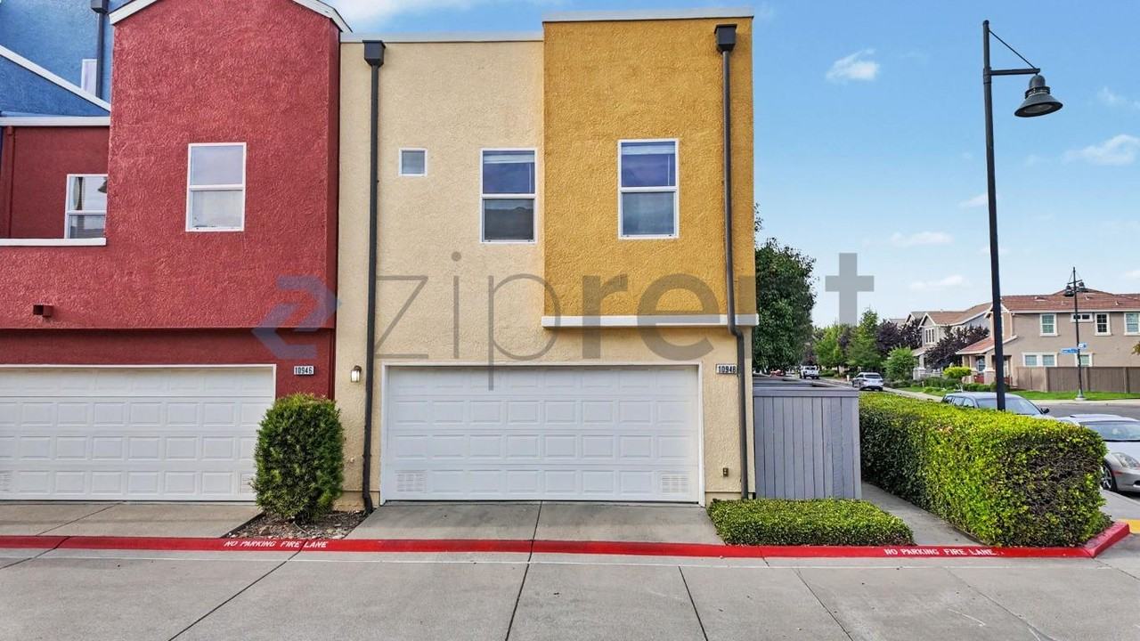 10948 Tower Park Dr - Photo 5 of 26