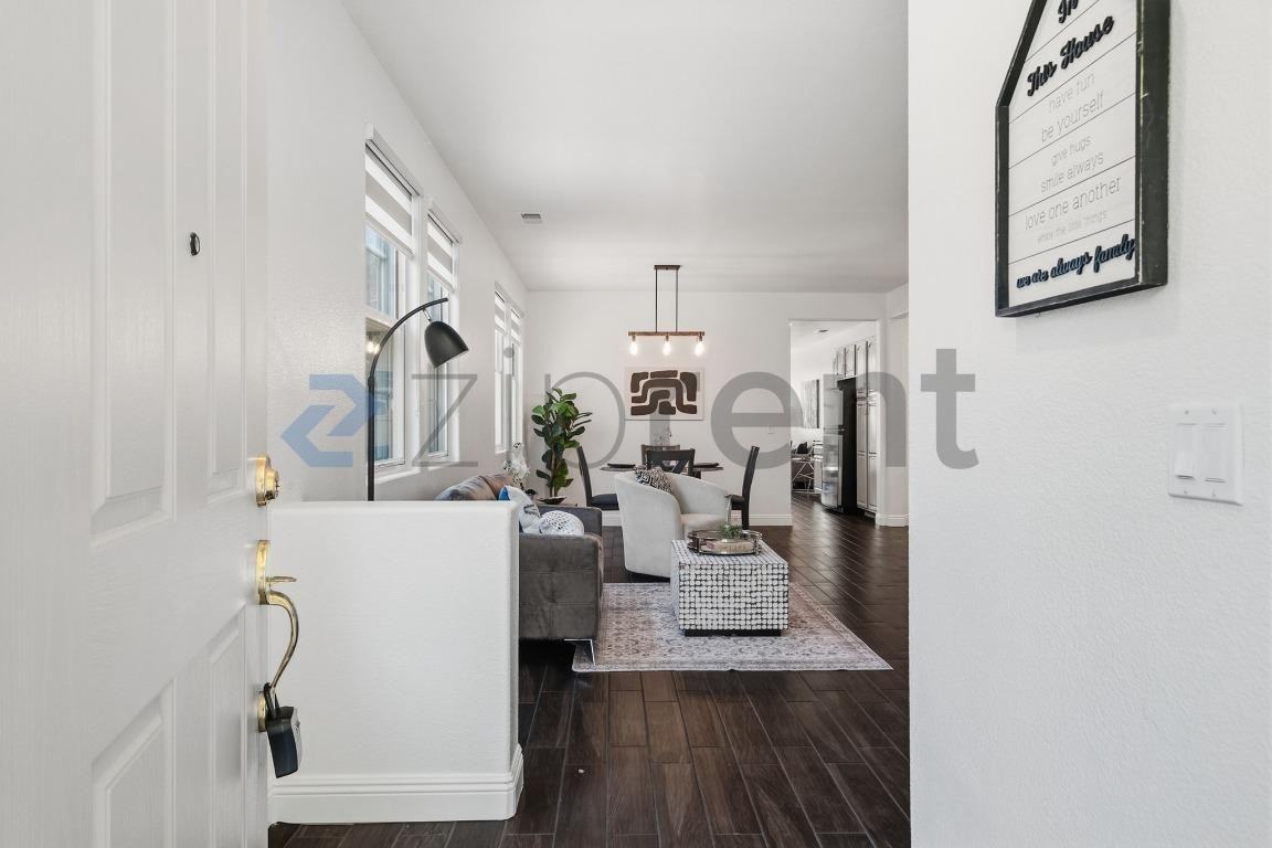 2759 Shellgate Cir - Photo 5 of 36