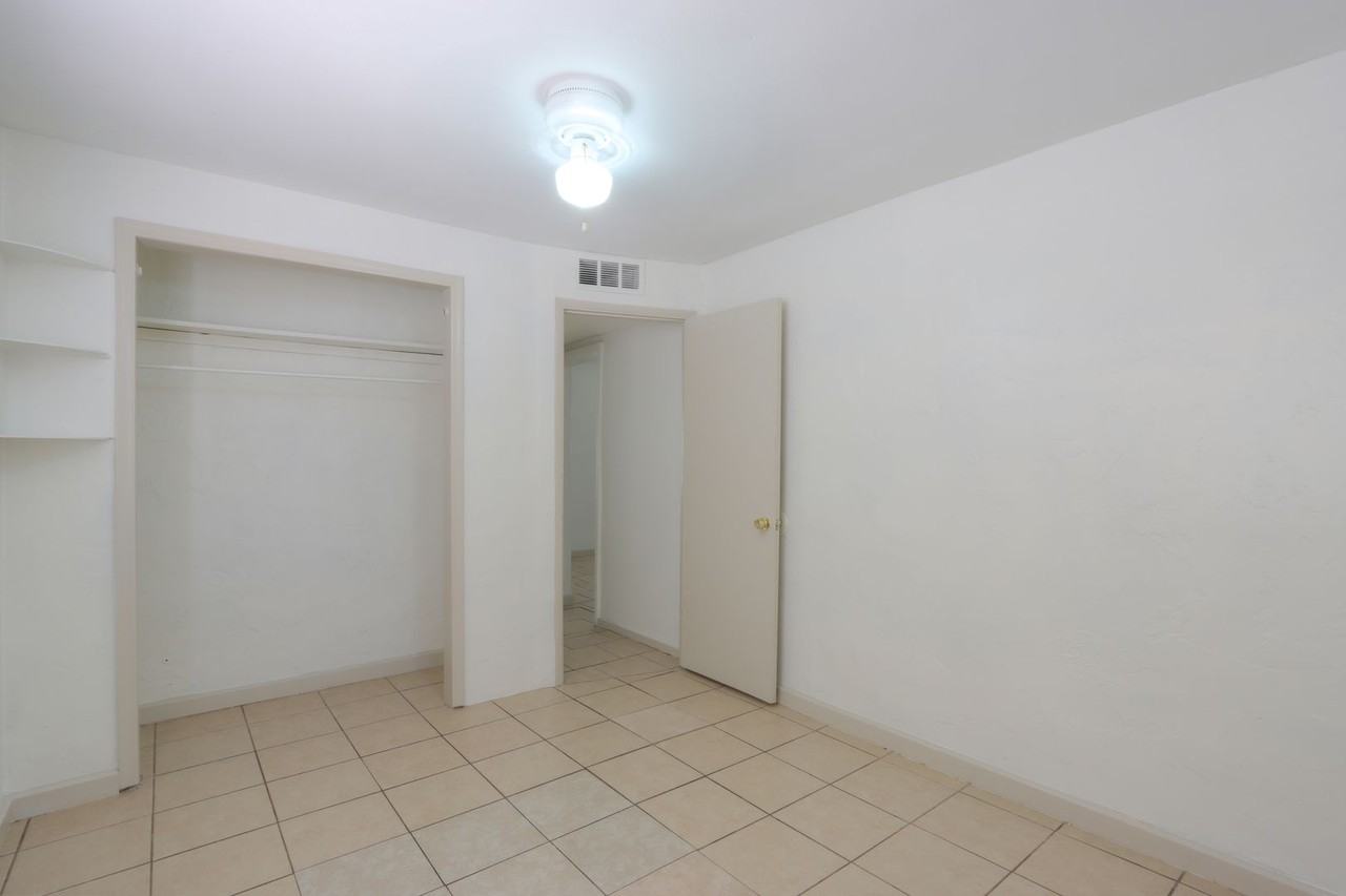 1341 N Crane St - Photo 4 of 45