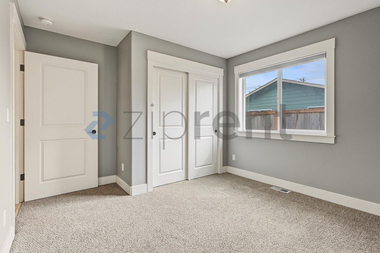 1343 Ne Sunrise Ln - Photo 6 of 21