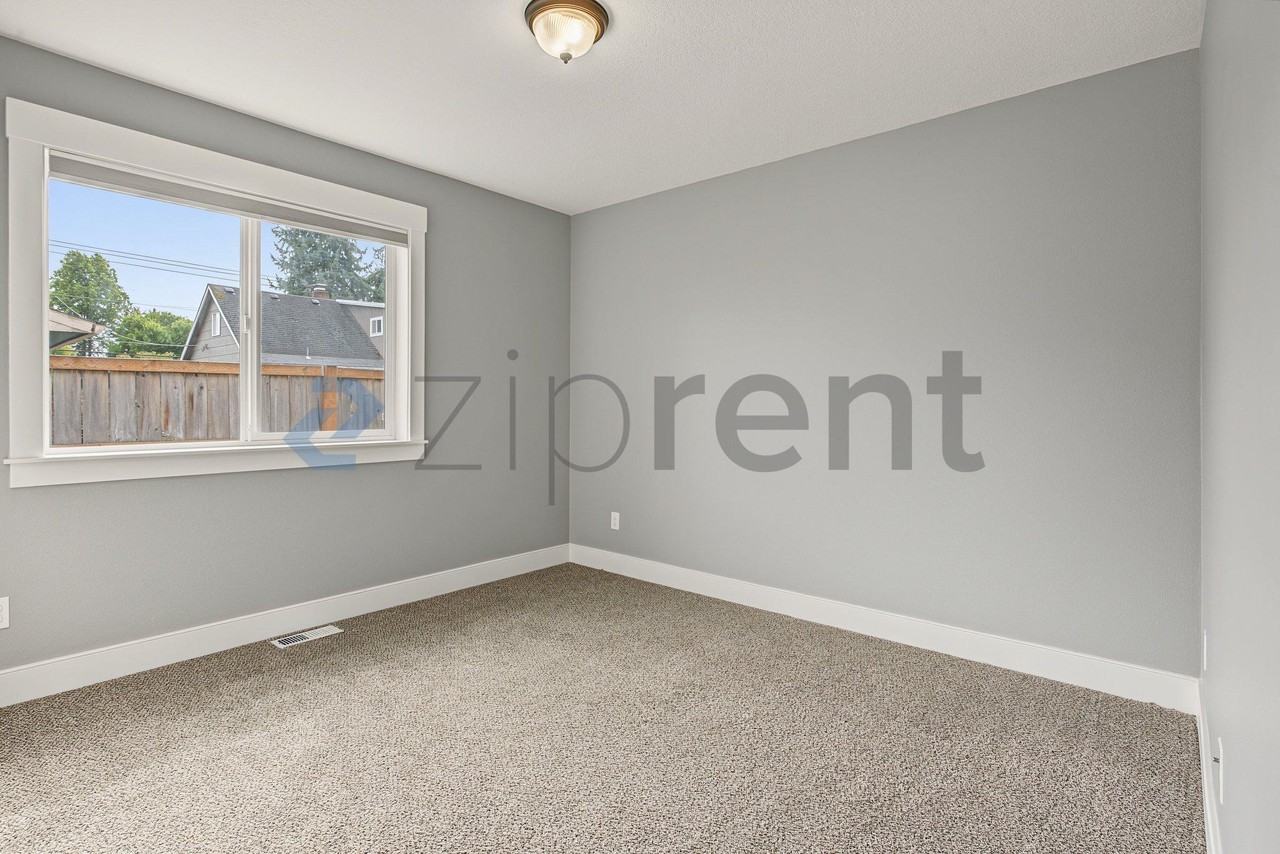 1343 Ne Sunrise Ln - Photo 7 of 21