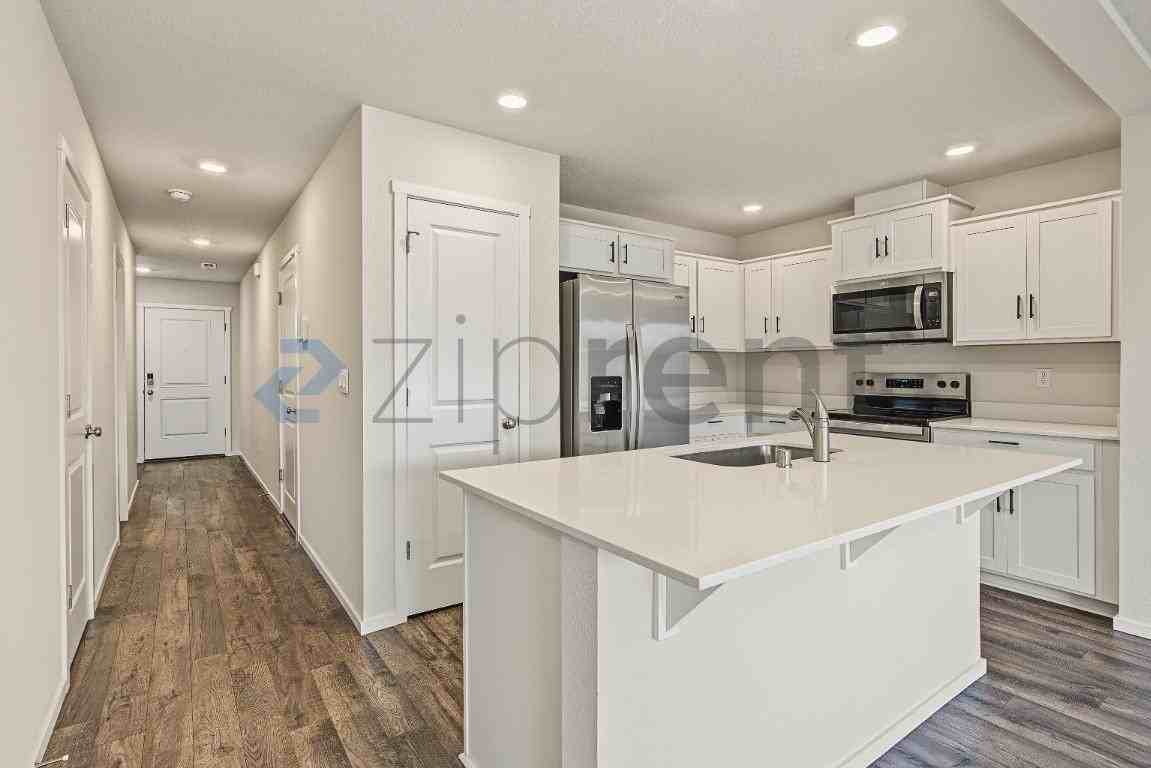 10213 Ne 79th Ct - Photo 7 of 23